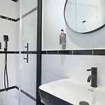 Otel 10 Opera By Happyculture