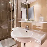10 Opera By Happyculture Otel