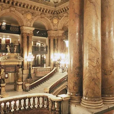 ホテル 10 Opera By Happyculture 3*