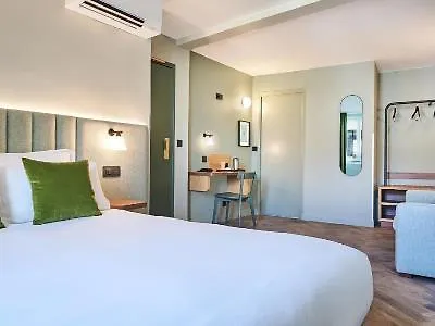 ホテル 10 Opera By Happyculture 3*