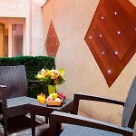 Hotel 10 Opera By Happyculture 3*