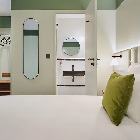 10 Opera By Happyculture Hotel