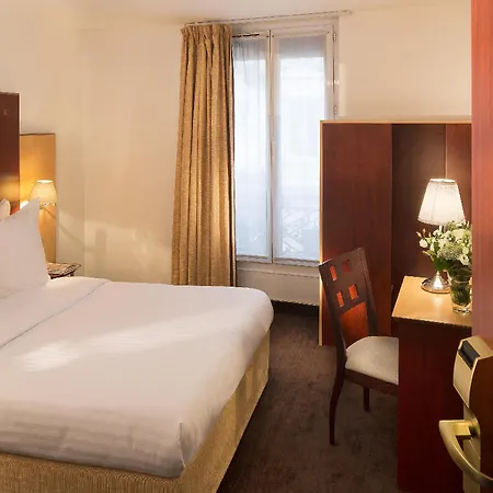Hotel 10 Opera By Happyculture 3*