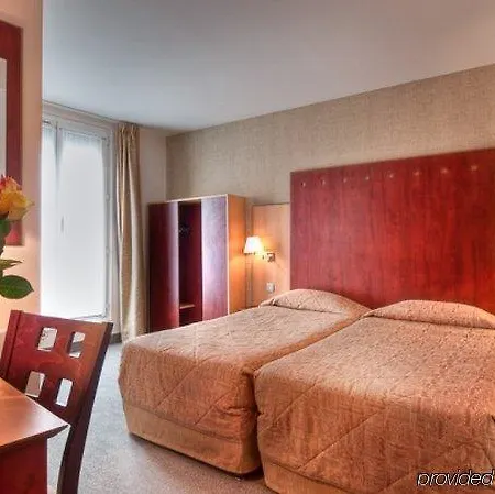 Hotel 10 Opera By Happyculture 3*