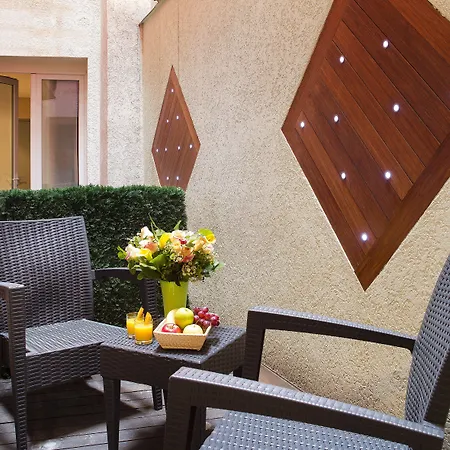 10 Opera By Happyculture 3*