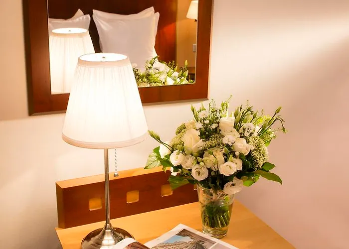 10 Opera By Happyculture 3*