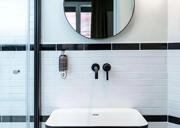 Hotel 10 Opéra By Happyculture Parigi