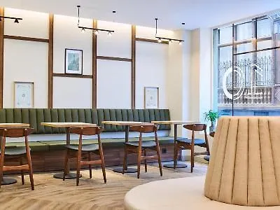 Hotel 10 Opéra By Happyculture Parigi