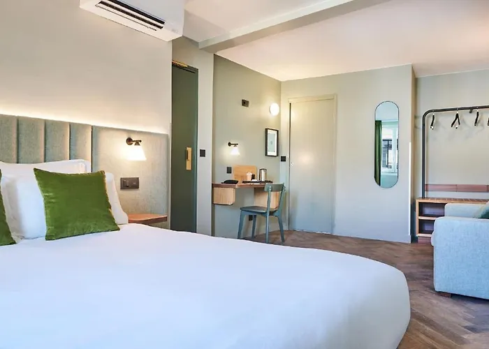 Hotel 10 Opéra By Happyculture 3*